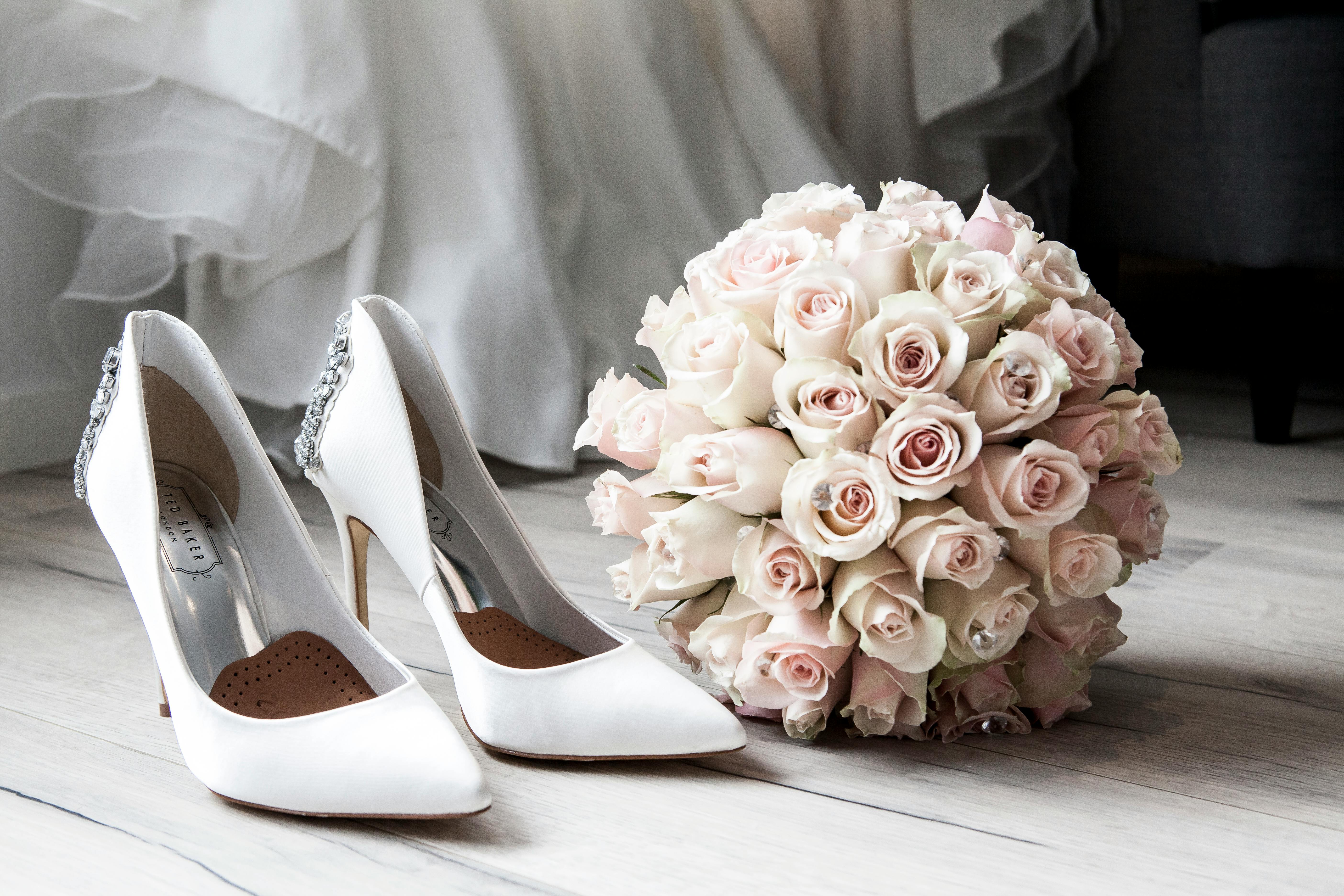 Photo by Dimitri Kuliuk: https://www.pexels.com/photo/close-up-photo-of-pink-and-white-faux-rose-bouquet-1488310/